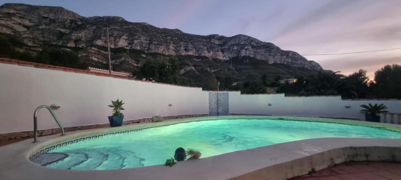 הוילה דניה Agradable Casa Con Piscina Privada Y Jardin מראה חיצוני תמונה